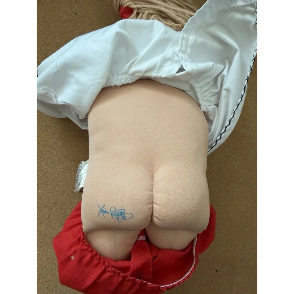 Cabbage Patch Kids‎ 1982 Girl Doll Tan Hair Green Eyes Dimples